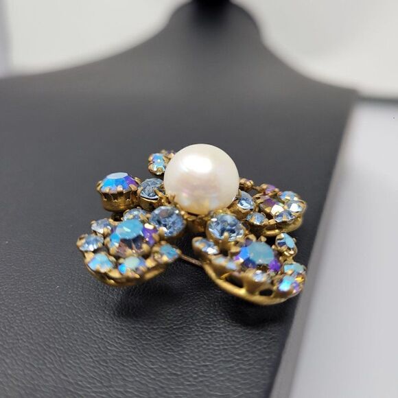 Vintage Signed Austrian Crystal Butterfly Pin Brooch AB Blue Faux Pearl Center - Picture 7 of 9